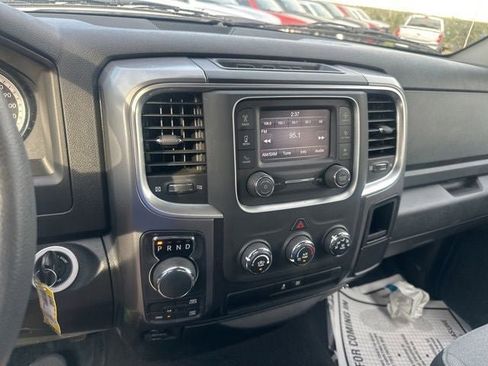 Used 2024 RAM 1500 Classic SLT image 28