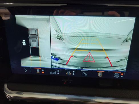 Used 2024 GMC Sierra 1500 Denali w/ Denali Reserve Package image 15