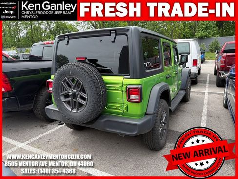 Used 2025 Jeep Wrangler Unlimited Sport AWD/4WD image 10