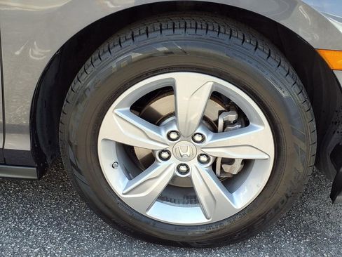 Used 2019 Honda Odyssey EX image 4