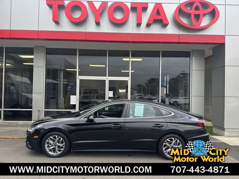 Used 2023 Hyundai Sonata SEL image 1