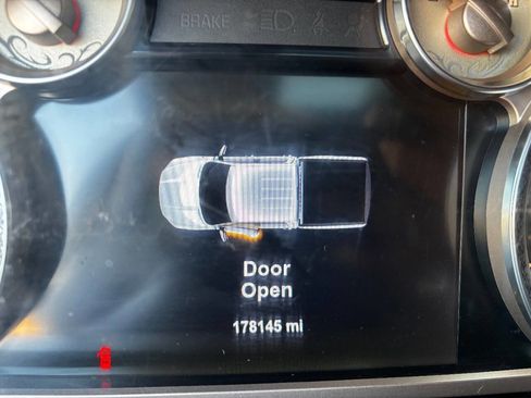 Used 2015 RAM 2500 Longhorn w/ Convenience Group image 22