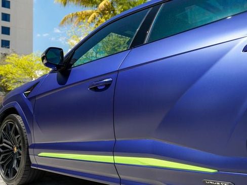 Used 2025 Lamborghini Urus SE image 19