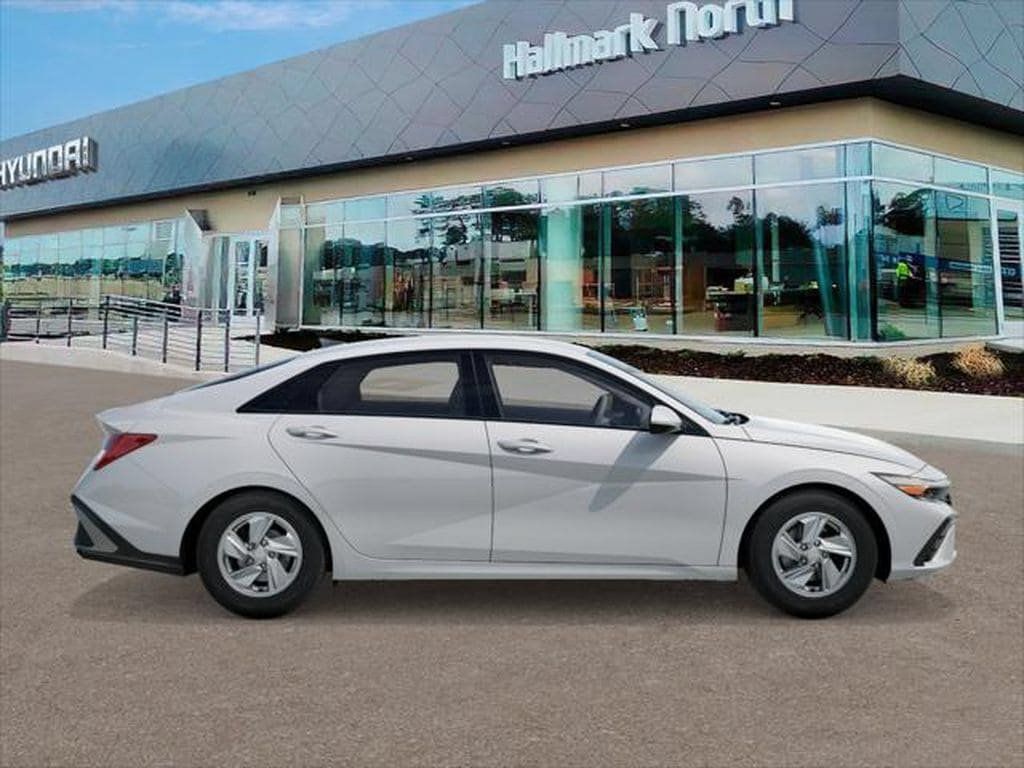 New 2026 Hyundai Elantra SE FWD image 7