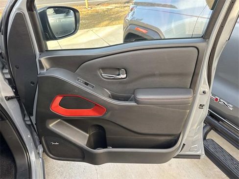 Used 2023 Nissan Frontier Pro-X w/ Pro-X Premium Package image 13