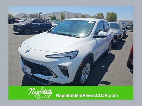 Used 2025 Buick Encore GX Preferred FWD image 1