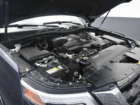 Used 2023 Nissan Armada Platinum w/ Captain's Chairs Package image 19