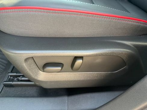 Used 2023 Buick Envision Essence w/ Sport Touring Package AWD/4WD image 24