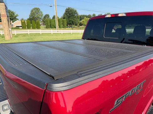Used 2018 Ford F150 XLT w/ Equipment Group 302A Luxury AWD/4WD image 9