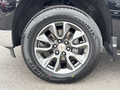 Used 2025 Chevrolet Silverado 1500 LT AWD/4WD image 8