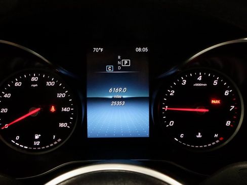 Used 2020 Mercedes-Benz GLC 300 4MATIC image 28