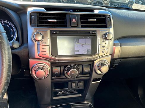 Used 2019 Toyota 4Runner SR5 Premium RWD image 5