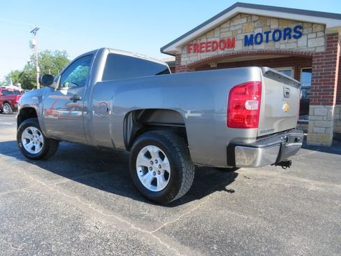 Used 2013 Chevrolet Silverado 1500 W/T RWD image 7