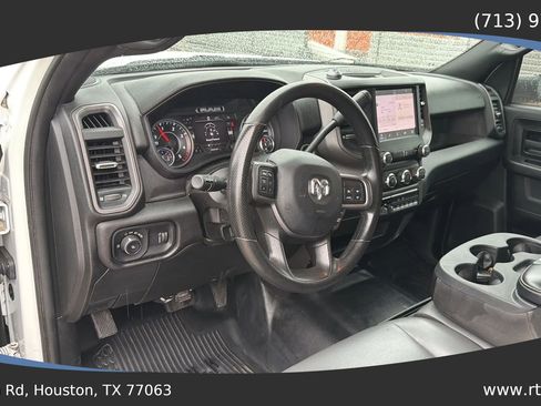 Used 2022 RAM 2500 Tradesman w/ Chrome Appearance Group AWD/4WD image 29