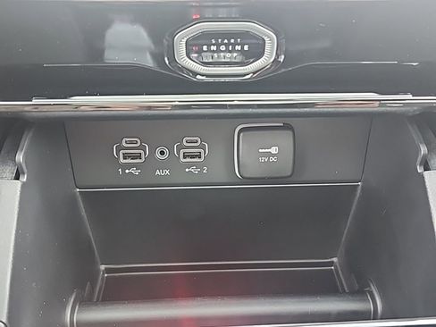 New 2026 Jeep Grand Cherokee Limited w/ Limited Altitude Package AWD/4WD image 10