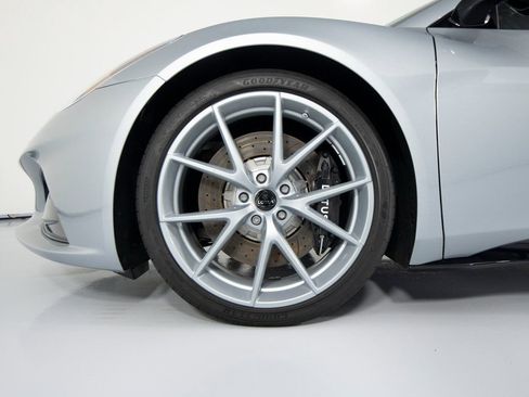 Used 2025 Lotus Emira image 9