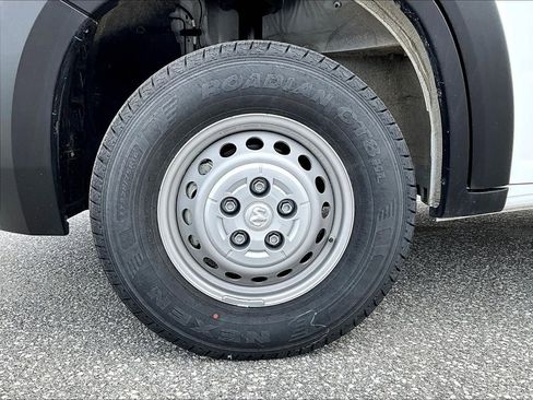 New 2024 RAM ProMaster 2500 w/ Safety Group FWD image 8