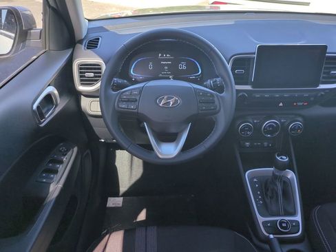 New 2026 Hyundai Venue SEL FWD image 8
