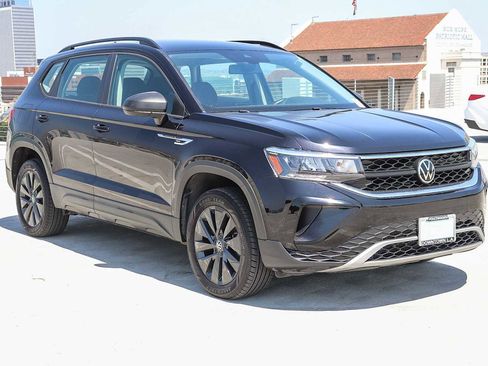 Used 2022 Volkswagen Taos S w/ IQ Drive S Package image 3