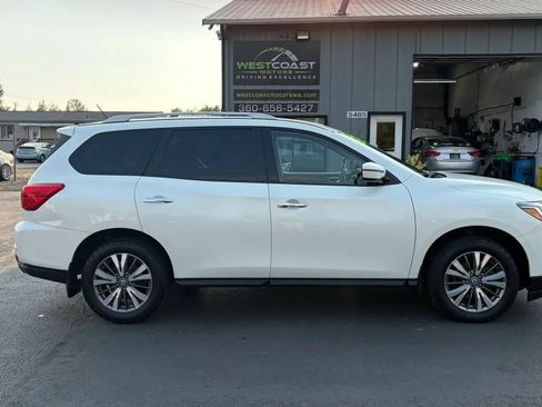 Used 2018 Nissan Pathfinder 4WD image 8