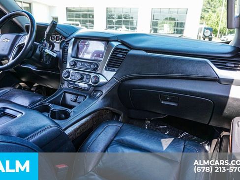 Used 2015 Chevrolet Suburban LT RWD image 27