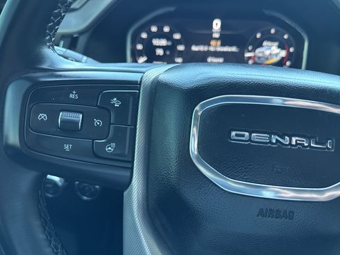 Used 2024 GMC Sierra 2500 Denali w/ Technology Package AWD/4WD image 11