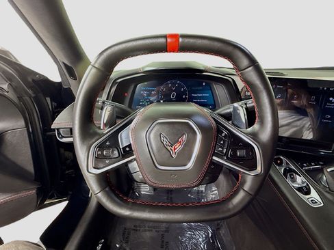 Used 2024 Chevrolet Corvette Stingray Premium Conv w/ Z51 Performance Package RWD image 11