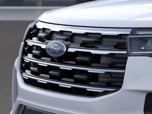 New 2026 Ford Explorer Active w/ Active Comfort Package RWD image 17