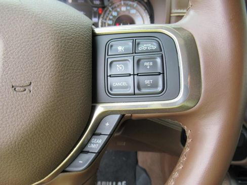 Used 2021 RAM 2500 Limited AWD/4WD image 27