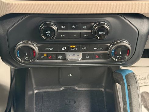 Used 2022 Ford Bronco Wildtrak image 34