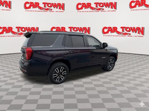 Used 2024 GMC Yukon AT4 w/ Technology Package AWD/4WD image 8