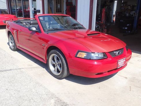 Used 2001 Ford Mustang GT RWD image 17