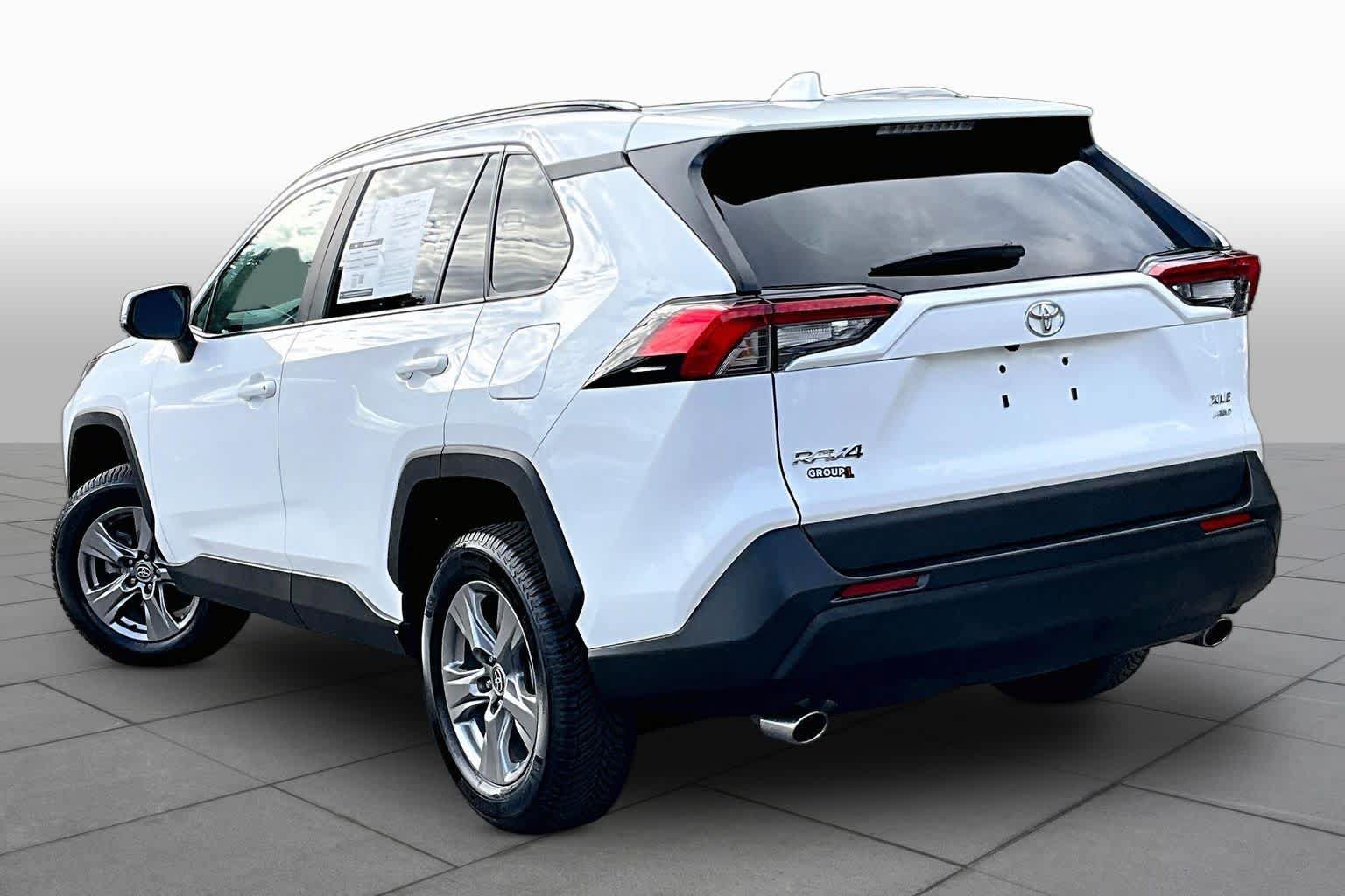 Used 2023 Toyota RAV4 XLE w/ Convenience Package AWD/4WD image 12