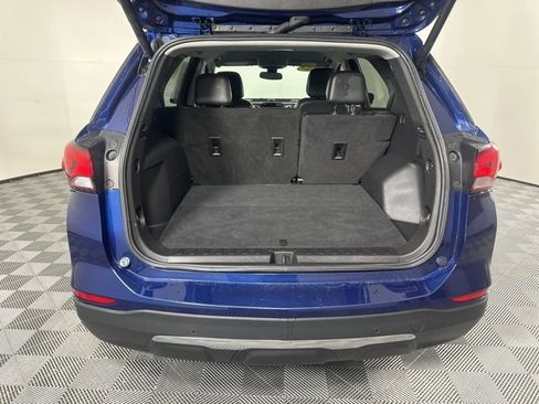 Used 2022 Chevrolet Equinox Premier image 12