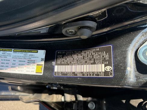 Used 2023 Toyota Corolla LE FWD image 25