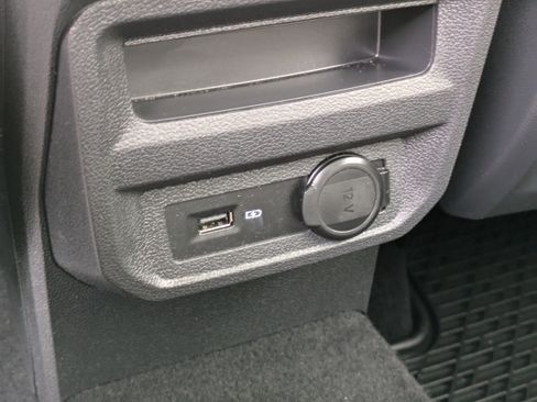 Used 2020 Volkswagen Tiguan SEL image 16