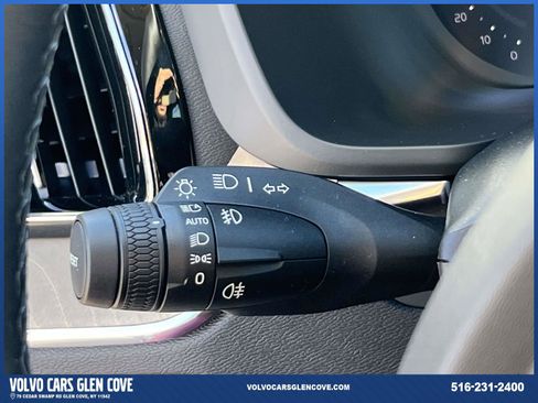 Used 2026 Volvo XC60 B5 Core w/ Climate Package image 23