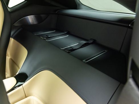 Certified 2025 Ferrari 12Cilindri image 33