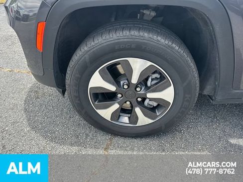 Used 2024 Jeep Grand Cherokee Limited 4xe AWD/4WD image 12