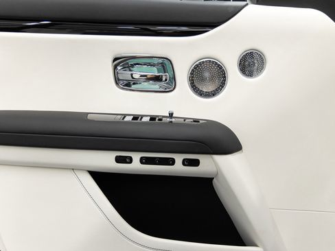 Used 2025 Rolls-Royce Ghost image 32