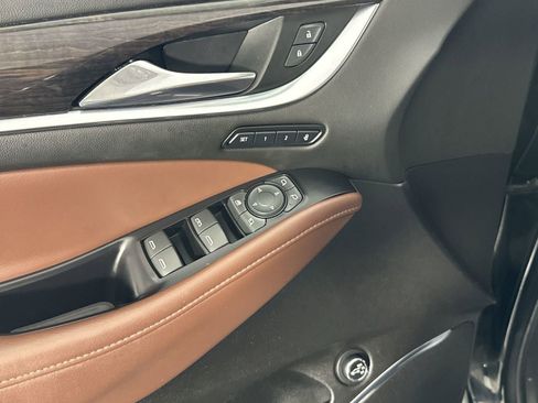 Used 2019 Buick Enclave Avenir w/ Avenir Technology Package image 17