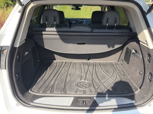 Used 2020 Buick Envision Essence w/ LPO, Cargo Package FWD image 6