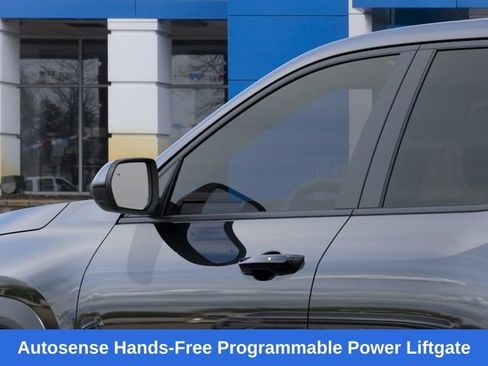 New 2026 Chevrolet Equinox LT w/ Convenience Package II FWD image 13