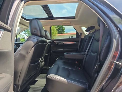 Used 2017 Cadillac XT5 Luxury FWD image 42