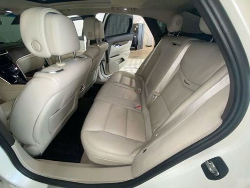 Used 2014 Cadillac XTS Premium w/ Driver Assist Package FWD image 28