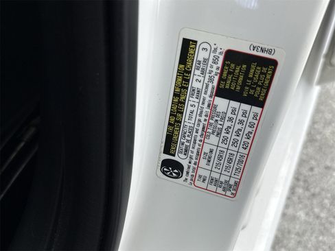 Used 2018 MAZDA MAZDA3 Grand Touring image 53