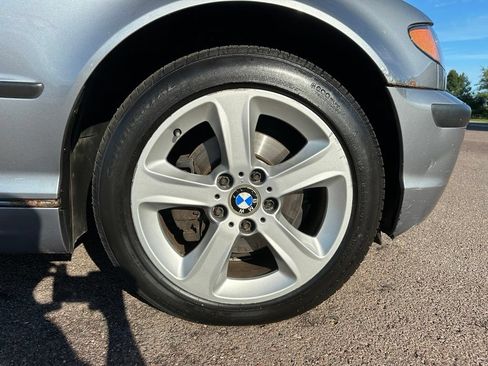 Used 2005 BMW 325xi Sedan AWD/4WD image 37