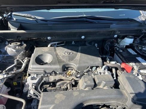 Used 2024 Toyota RAV4 XLE image 32