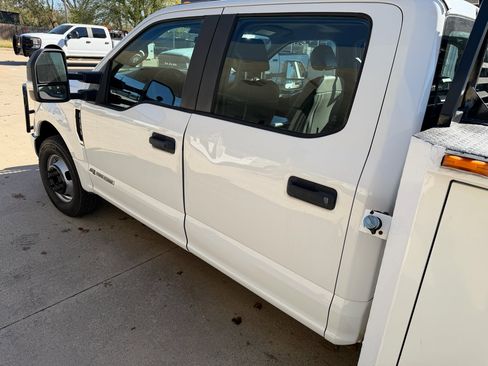 Used 2017 Ford F350 XL w/ Power Equipment Group image 24