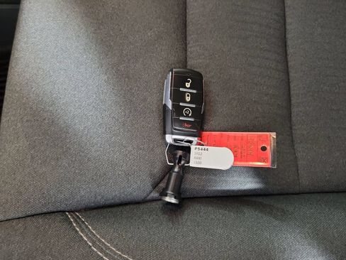 Used 2022 RAM 1500 Big Horn RWD image 25